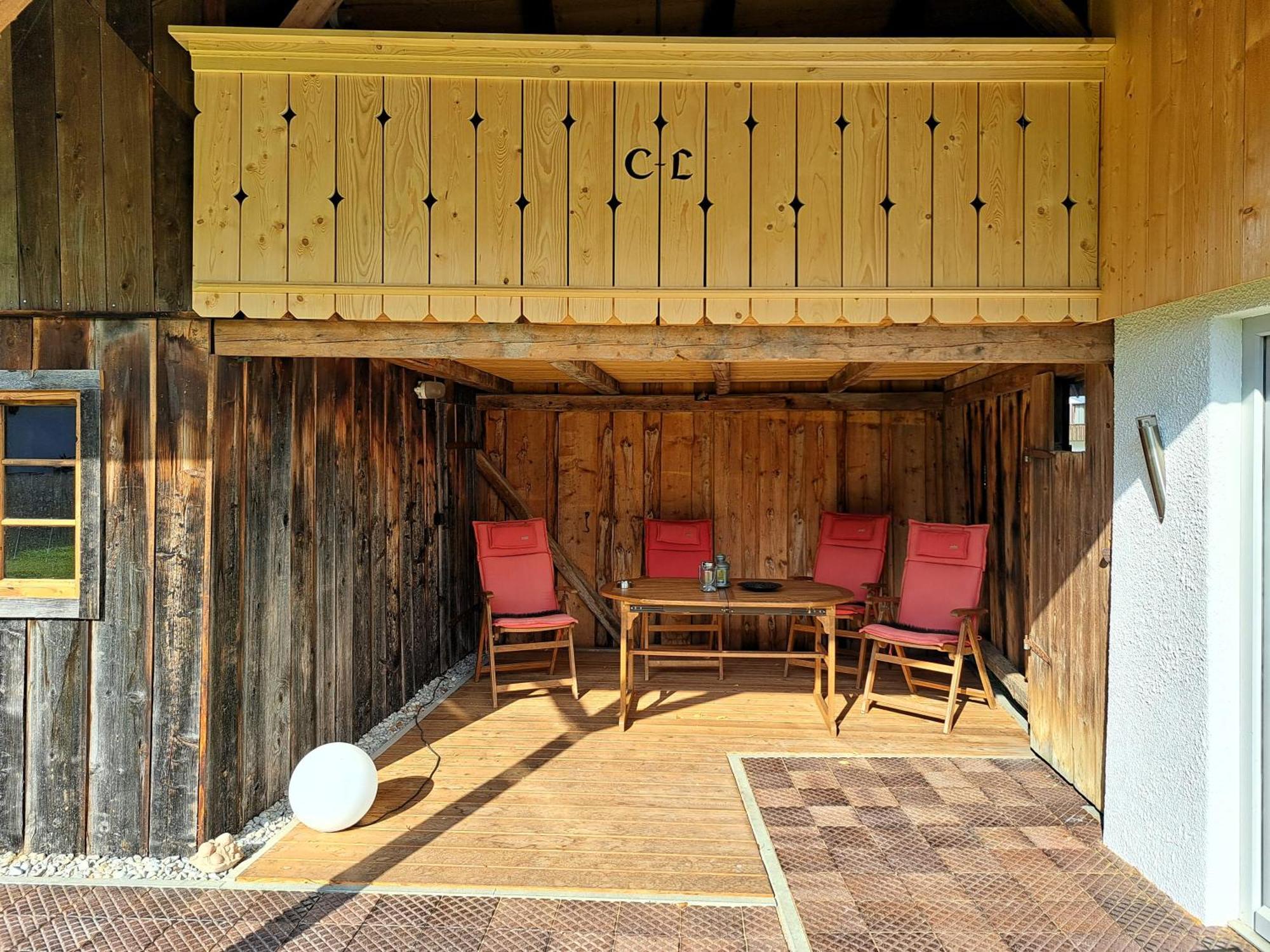 Neu! Ferienwohnungen Im Lueftlmalereck, Hennalahaus Oberammergau Bagian luar foto
